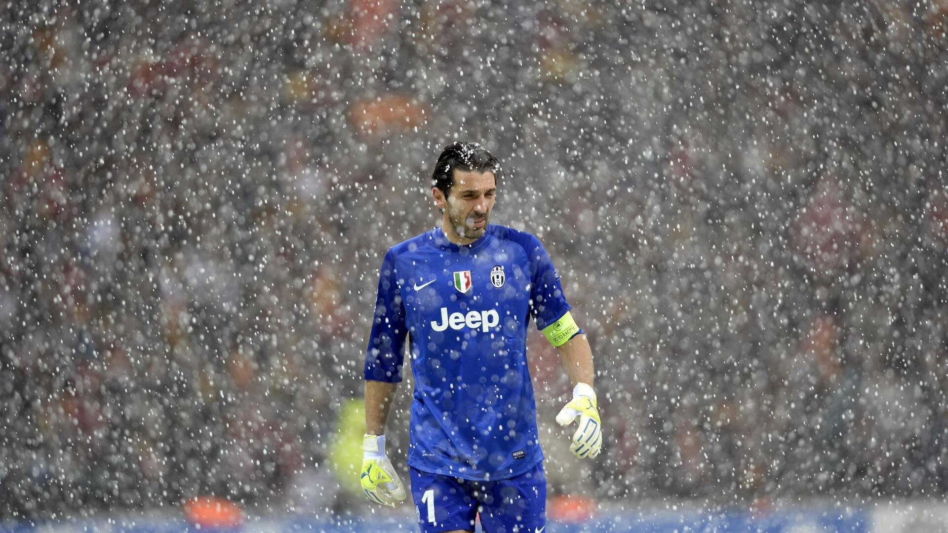 Karsa回归赛场，赛况扑朔迷离首场状态亮眼，皇家马德里观众沸腾！